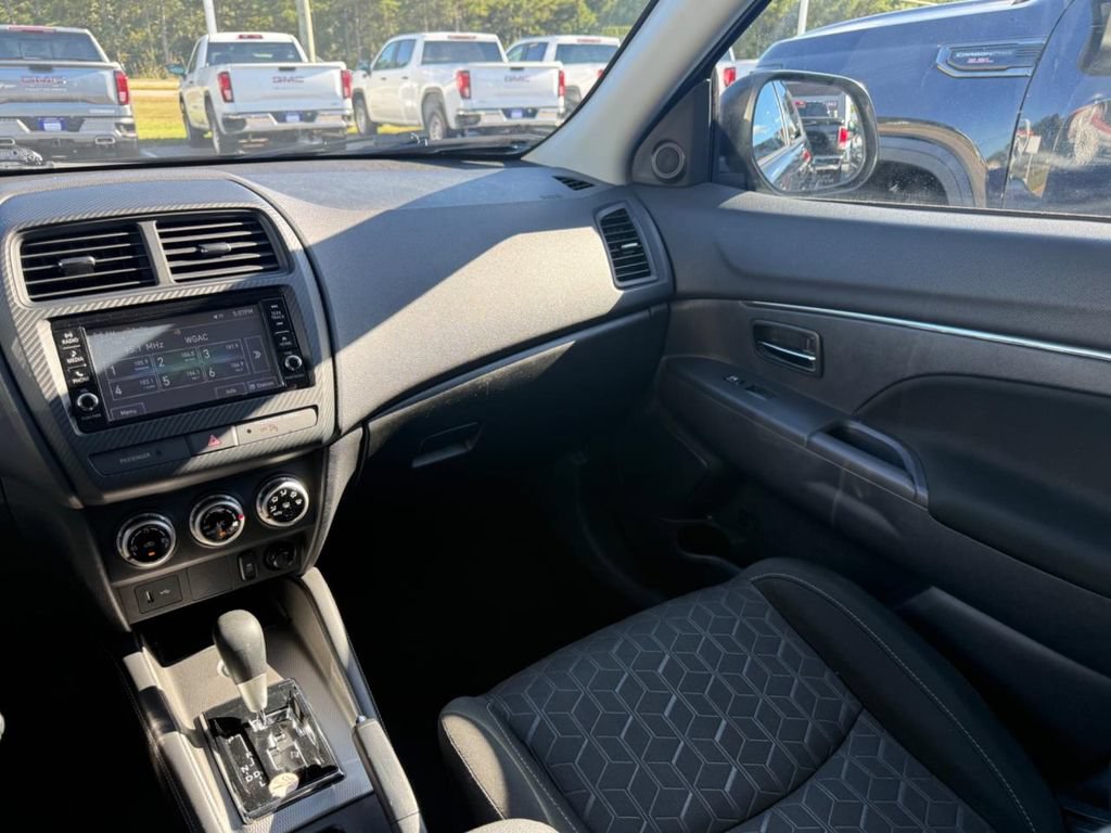 Used 2024 Mitsubishi Outlander Sport ES AWD/4WD image 20