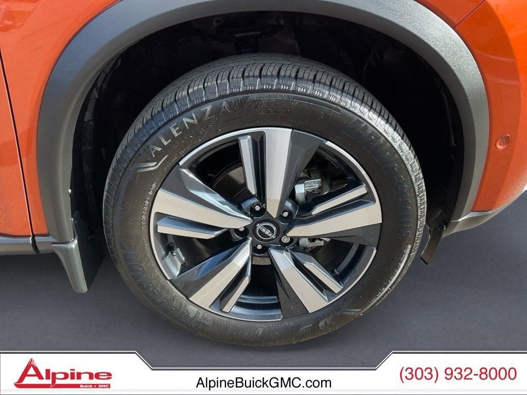 Used 2023 Nissan Rogue Platinum w/ Platinum Premium Package AWD/4WD image 14