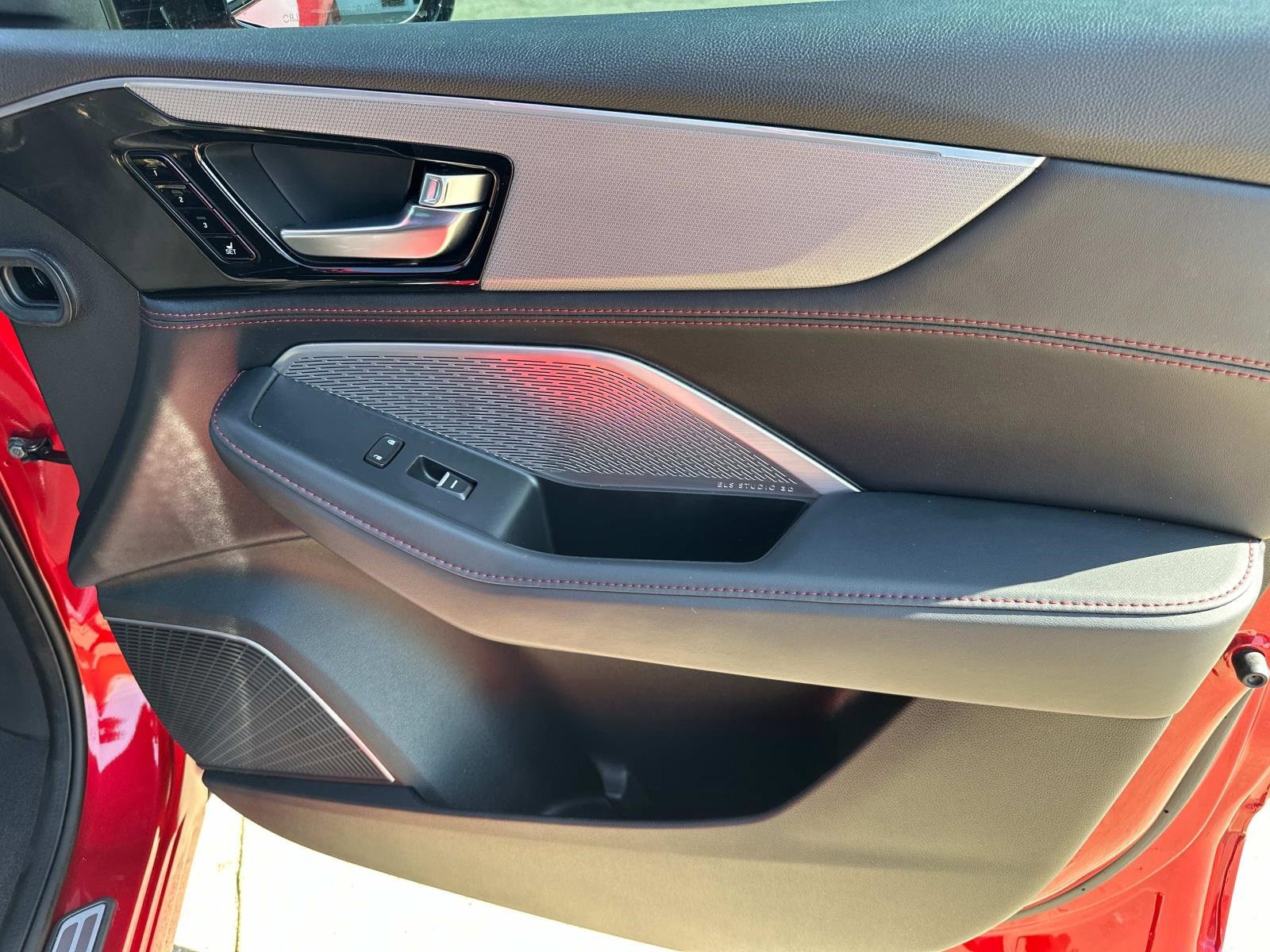 Certified 2023 Acura MDX A-Spec image 3