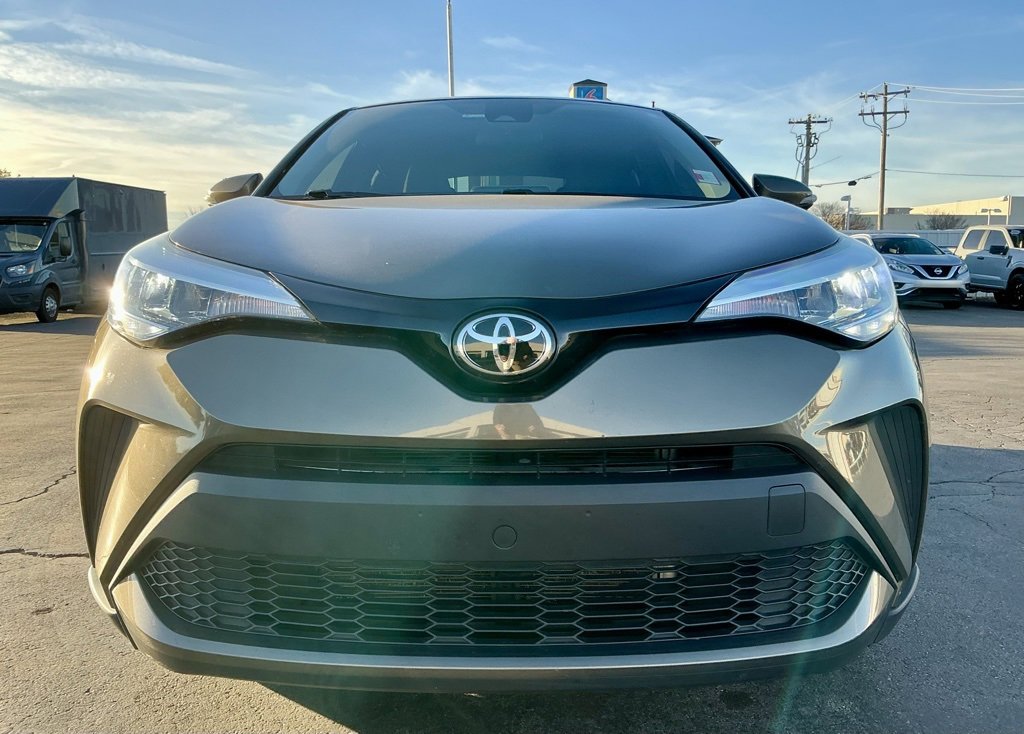 Used 2021 Toyota C-HR LE image 9