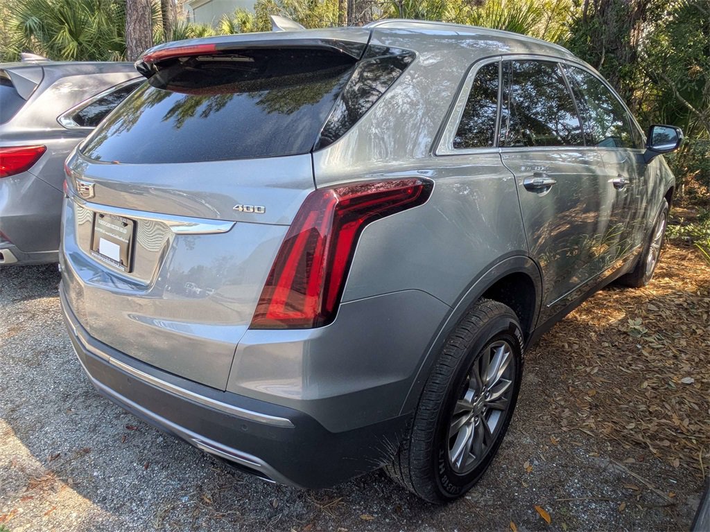 Used 2023 Cadillac XT5 Premium Luxury image 2