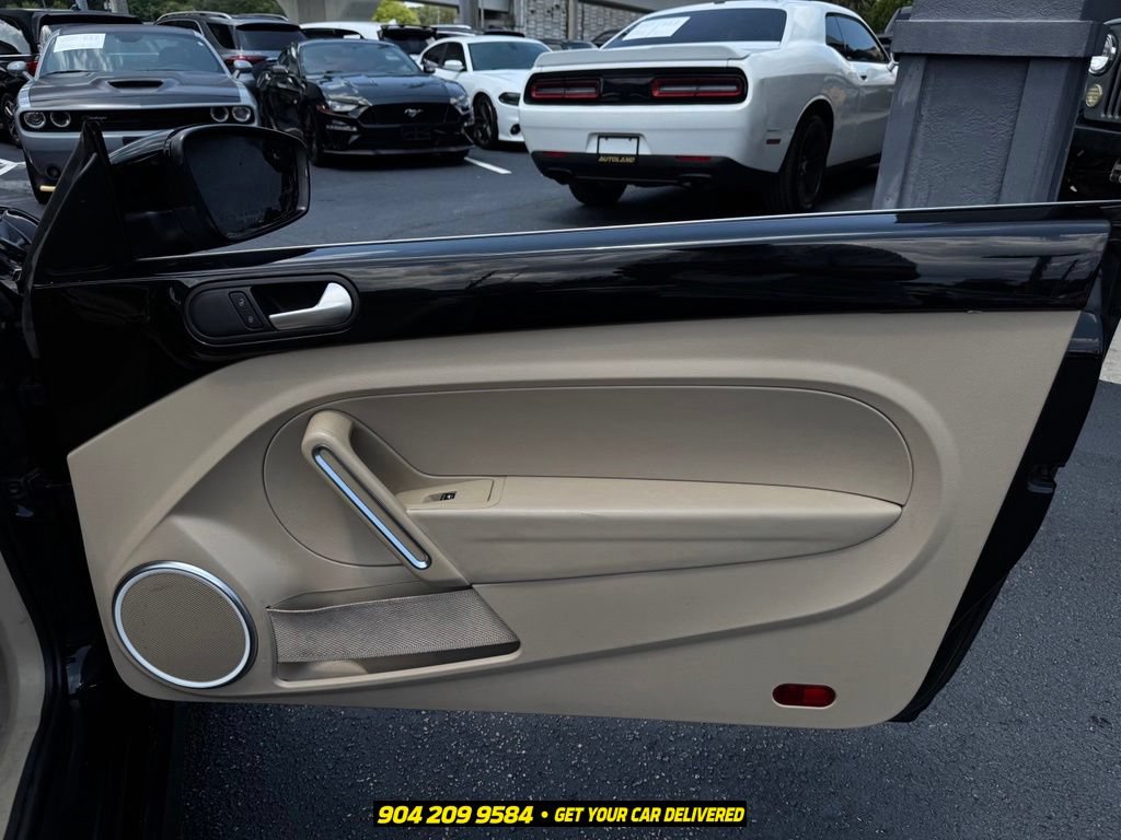 Used 2014 Volkswagen Beetle 1.8T FWD image 17