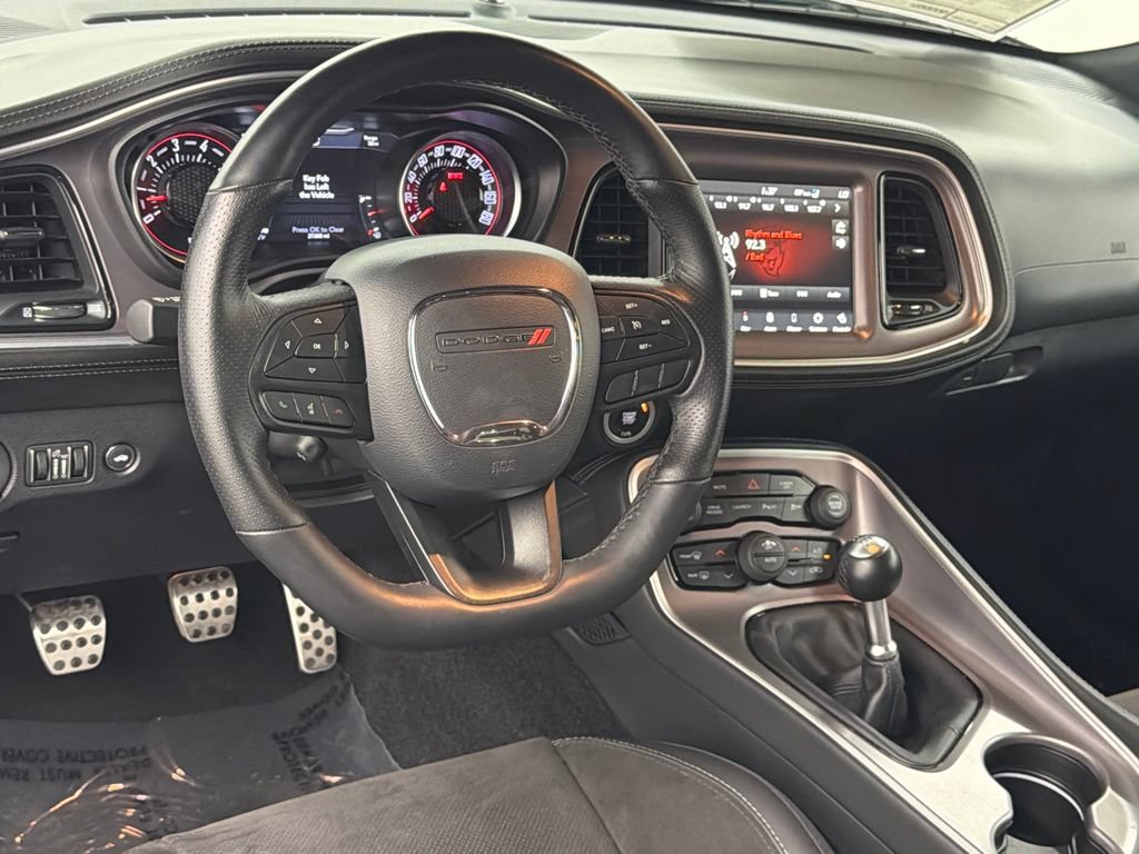 Used 2022 Dodge Challenger R/T Scat Pack RWD image 36