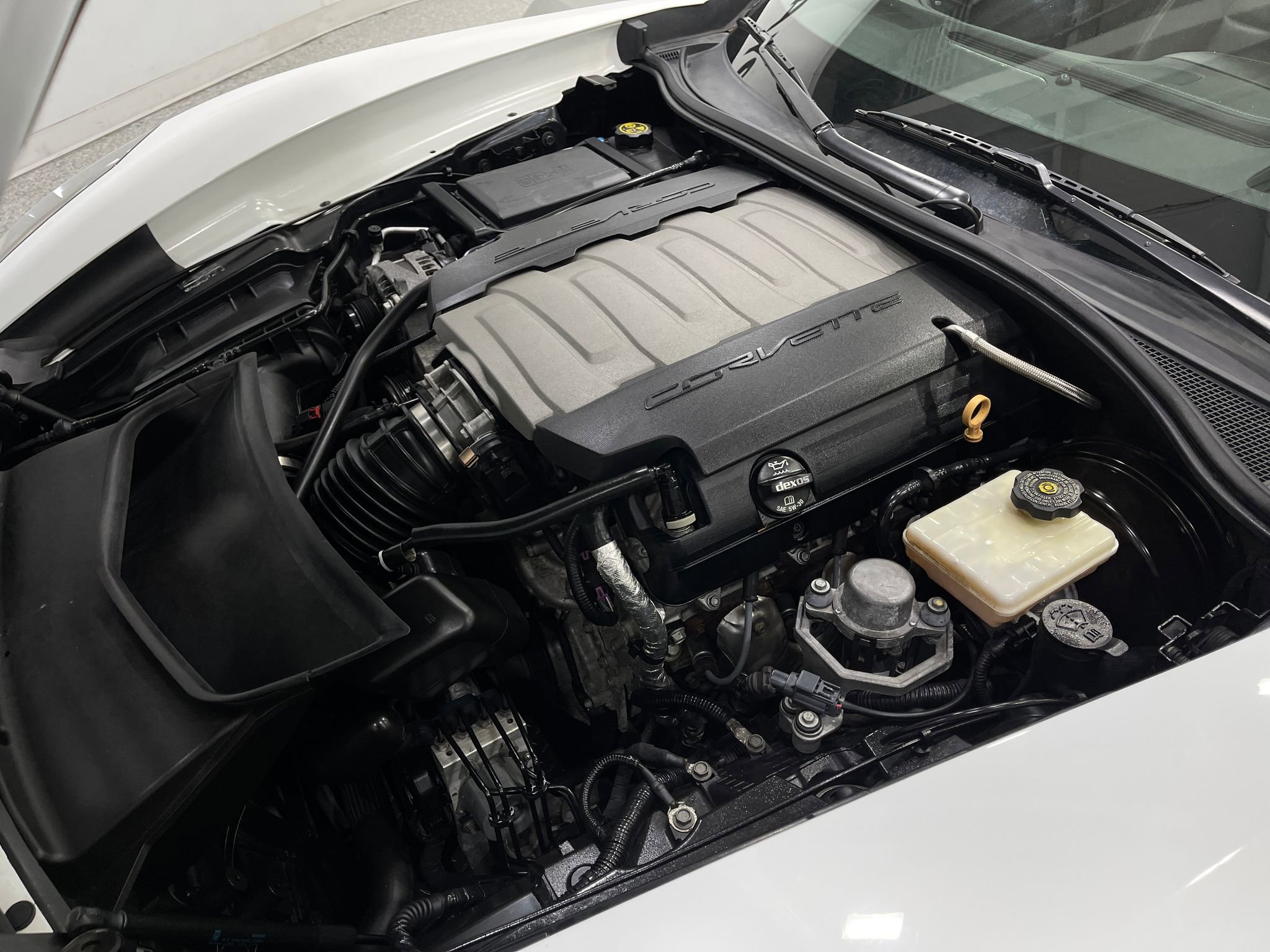 Used 2016 Chevrolet Corvette Stingray w/ 3LT Preferred Equipment Group image 26