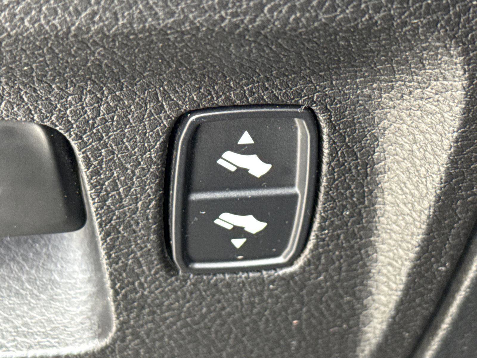 Used 2022 RAM 1500 Big Horn AWD/4WD image 18