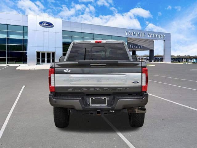 Used 2019 Ford F250 Platinum w/ Platinum Ultimate Package AWD/4WD image 3