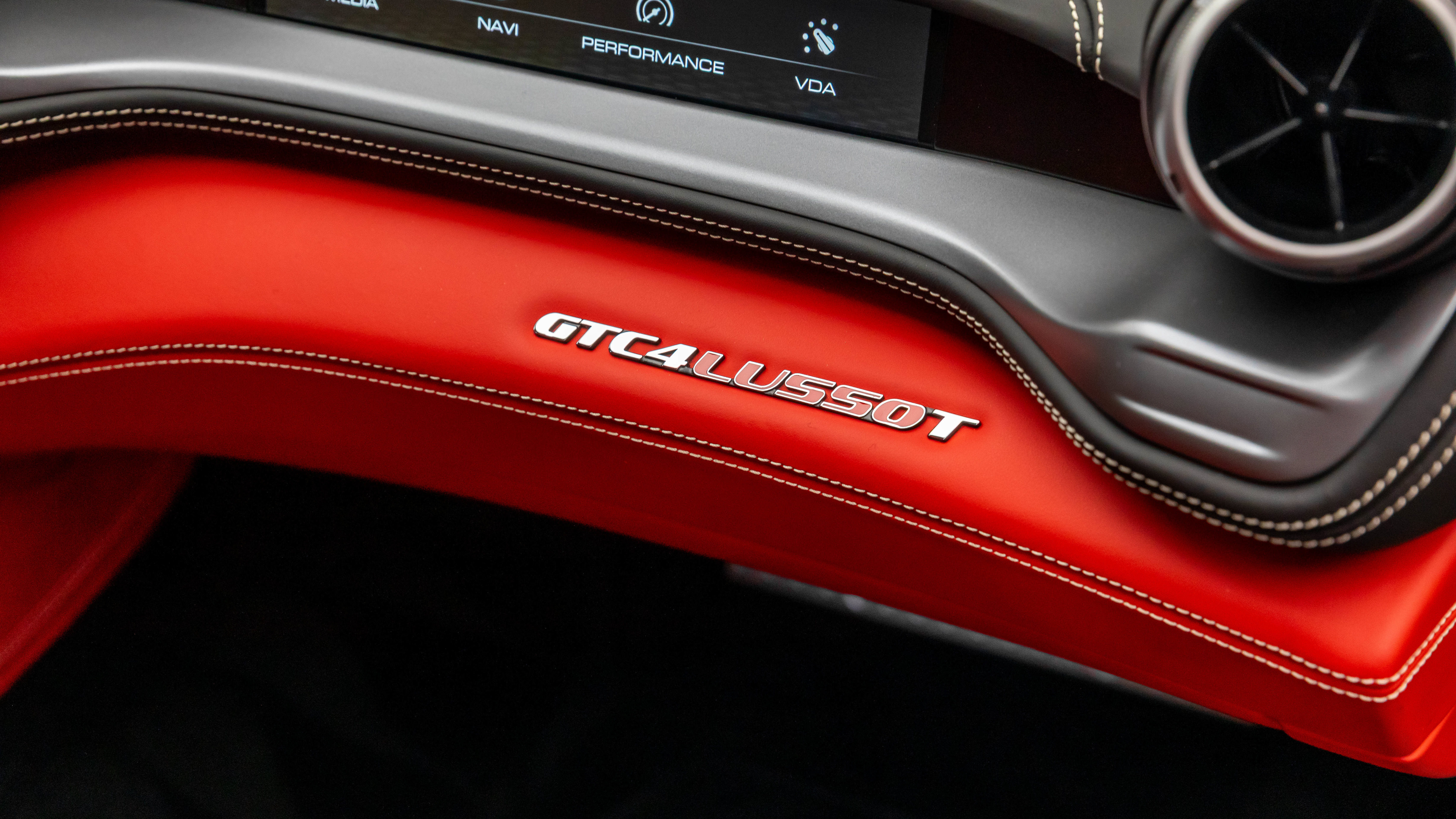 Used 2020 Ferrari GTC4Lusso T RWD image 65
