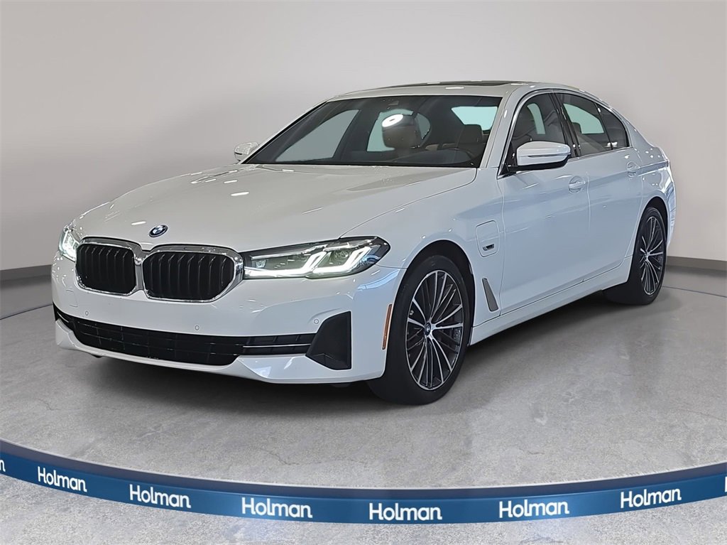 Used 2023 BMW 530e w/ Premium Package image 1