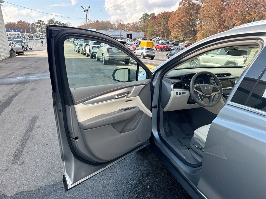 Used 2024 Cadillac XT5 Premium Luxury image 13
