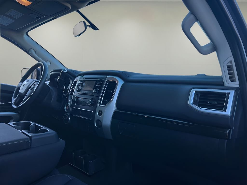 Used 2018 Nissan Titan Platinum Reserve image 20