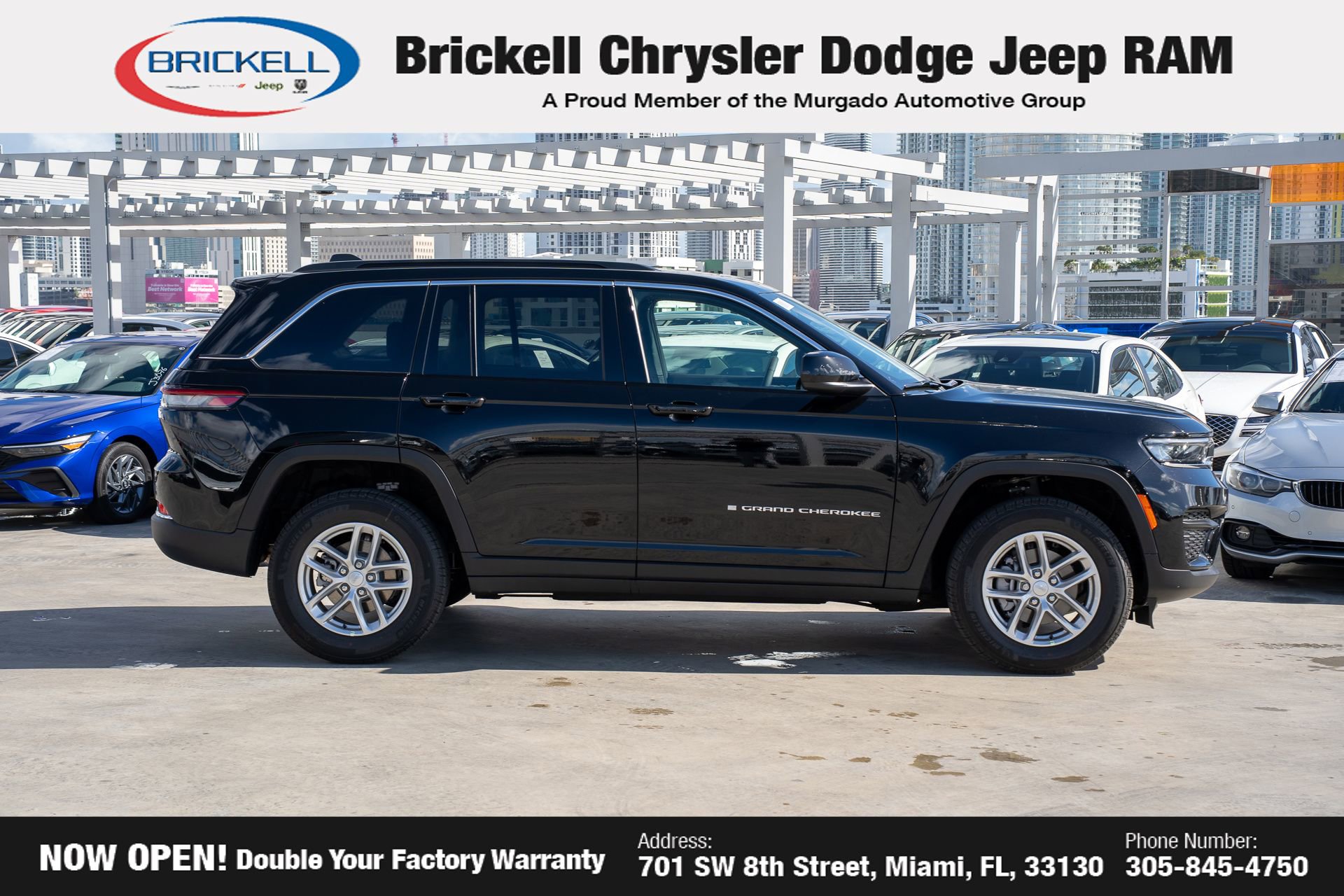 New 2025 Jeep Grand Cherokee Laredo X w/ Luxury Tech Group I image 4