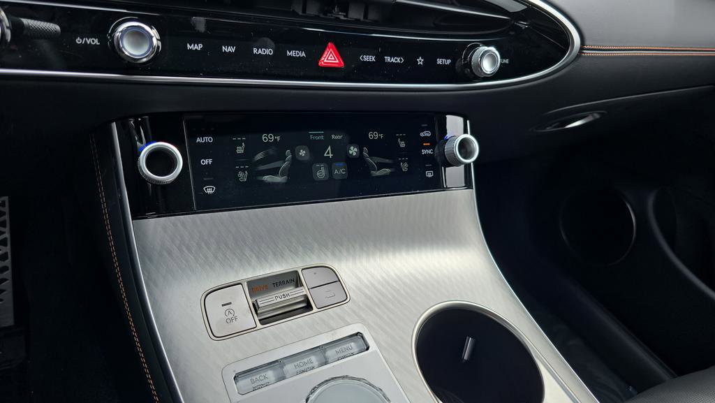 New 2026 Genesis GV70 2.5T Sport Prestige AWD/4WD image 16