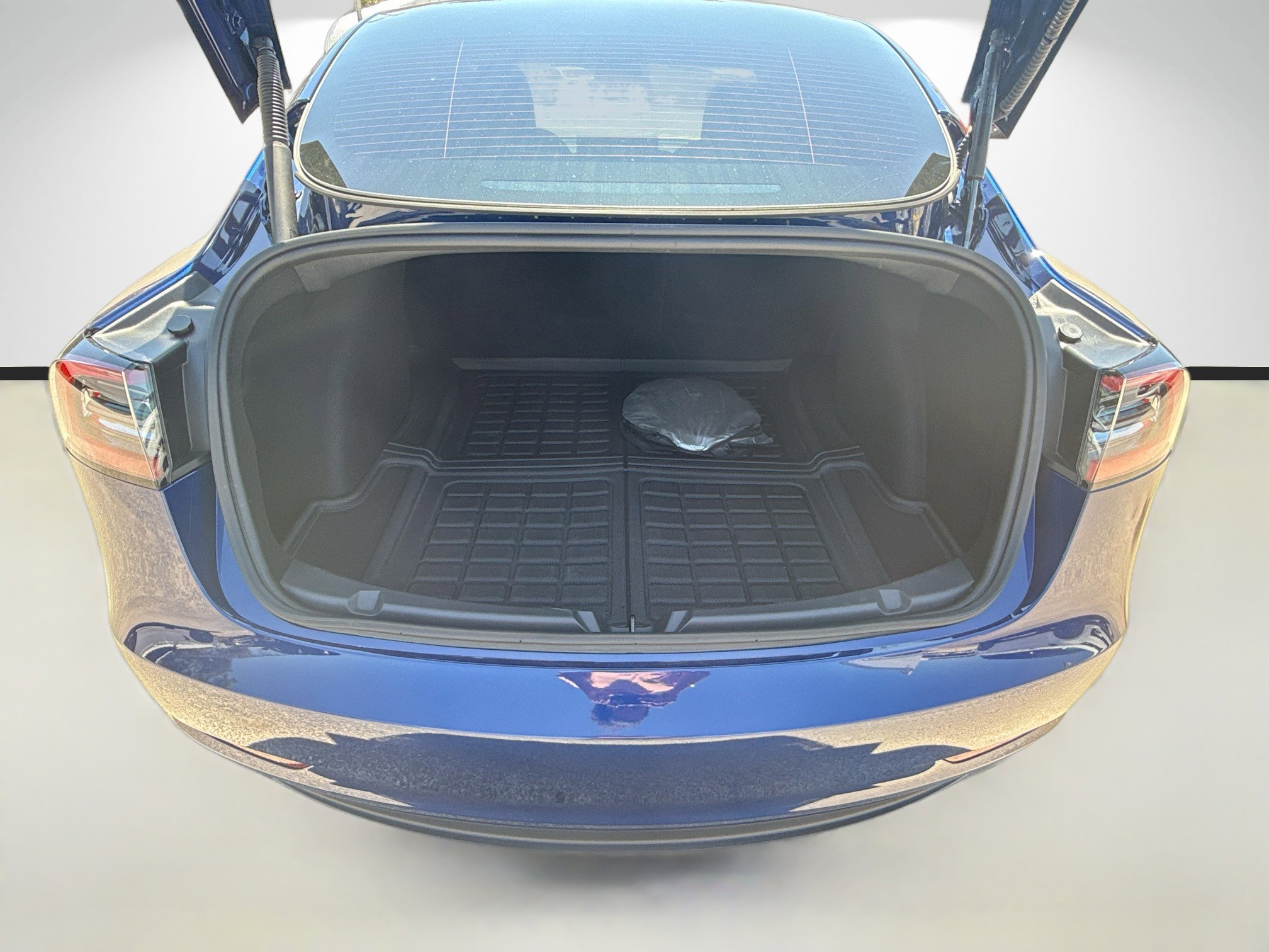 Used 2023 Tesla Model 3 Performance AWD/4WD image 11