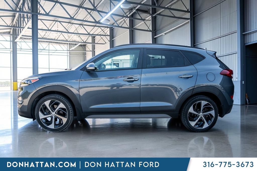 Used 2018 Hyundai Tucson Value w/ Cargo Package AWD/4WD image 2