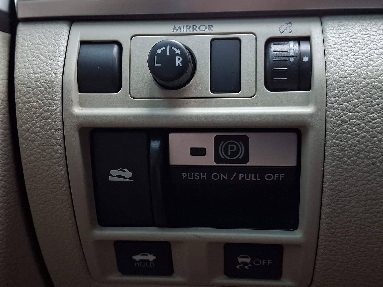 Used 2014 Subaru Legacy 2.5i AWD/4WD image 24