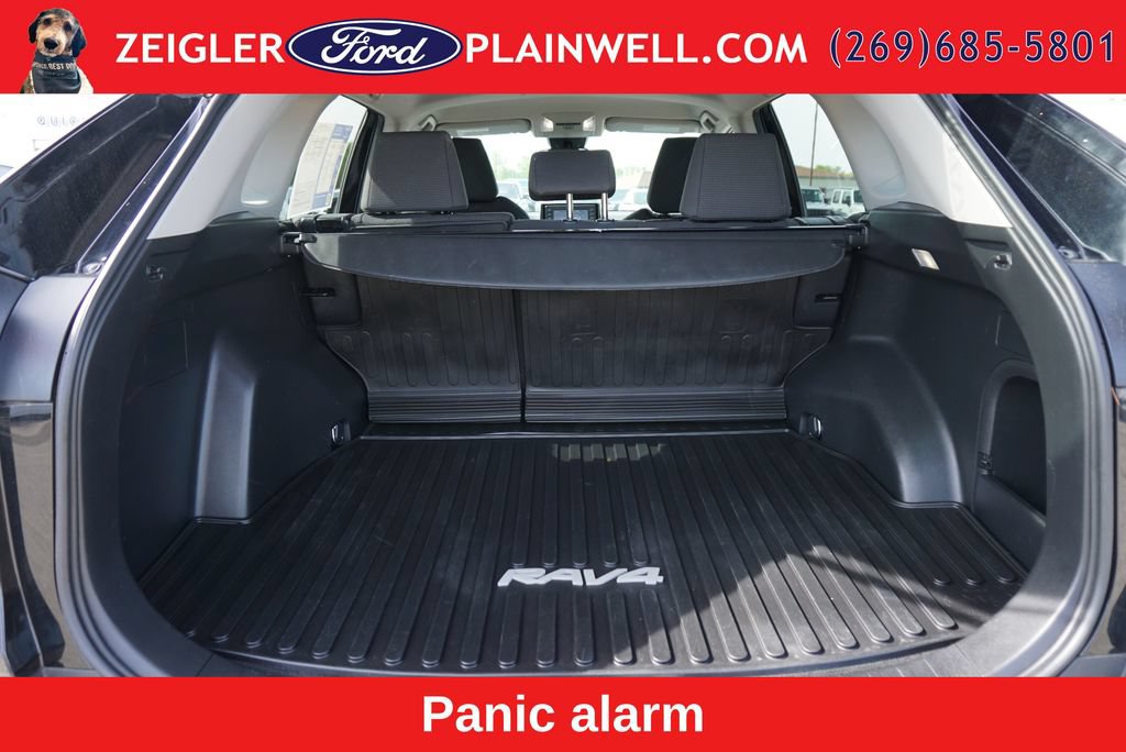Used 2022 Toyota RAV4 LE AWD/4WD image 10
