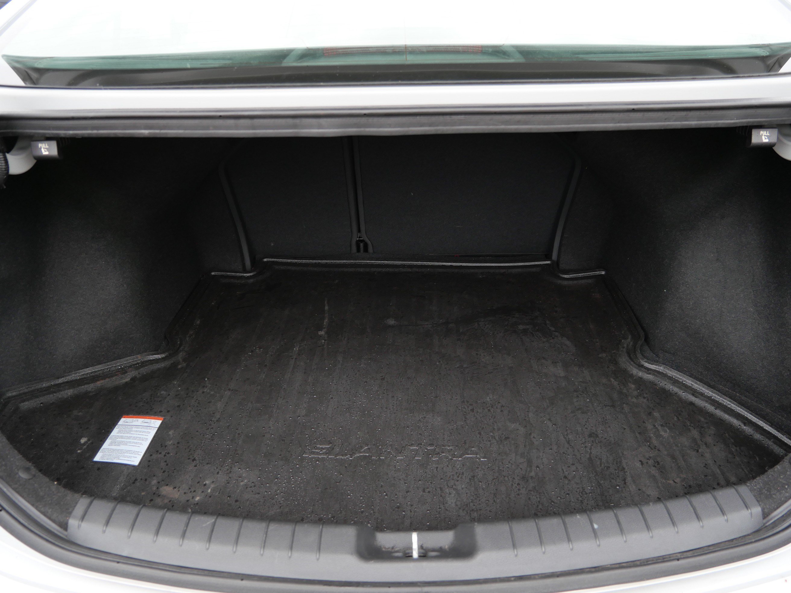Used 2017 Hyundai Elantra SE FWD image 18