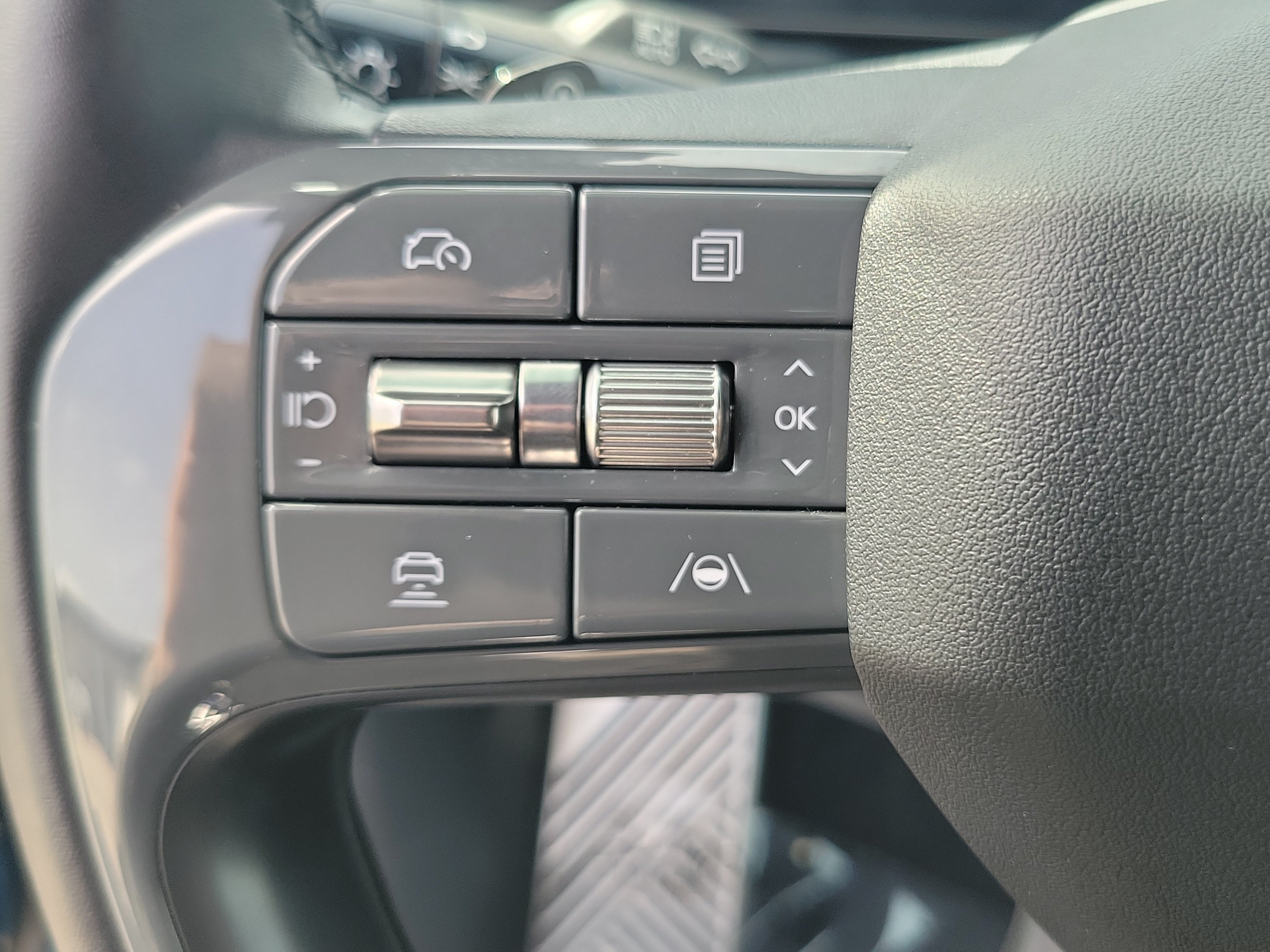 Used 2024 Kia EV9 GT-Line AWD/4WD image 23