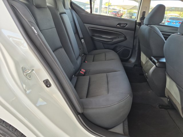 Used 2025 Nissan Altima 2.5 SV FWD image 19