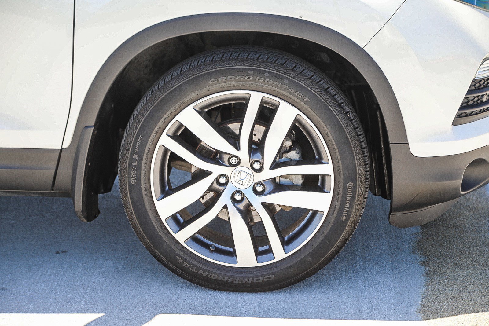 Used 2017 Honda Pilot Touring image 10