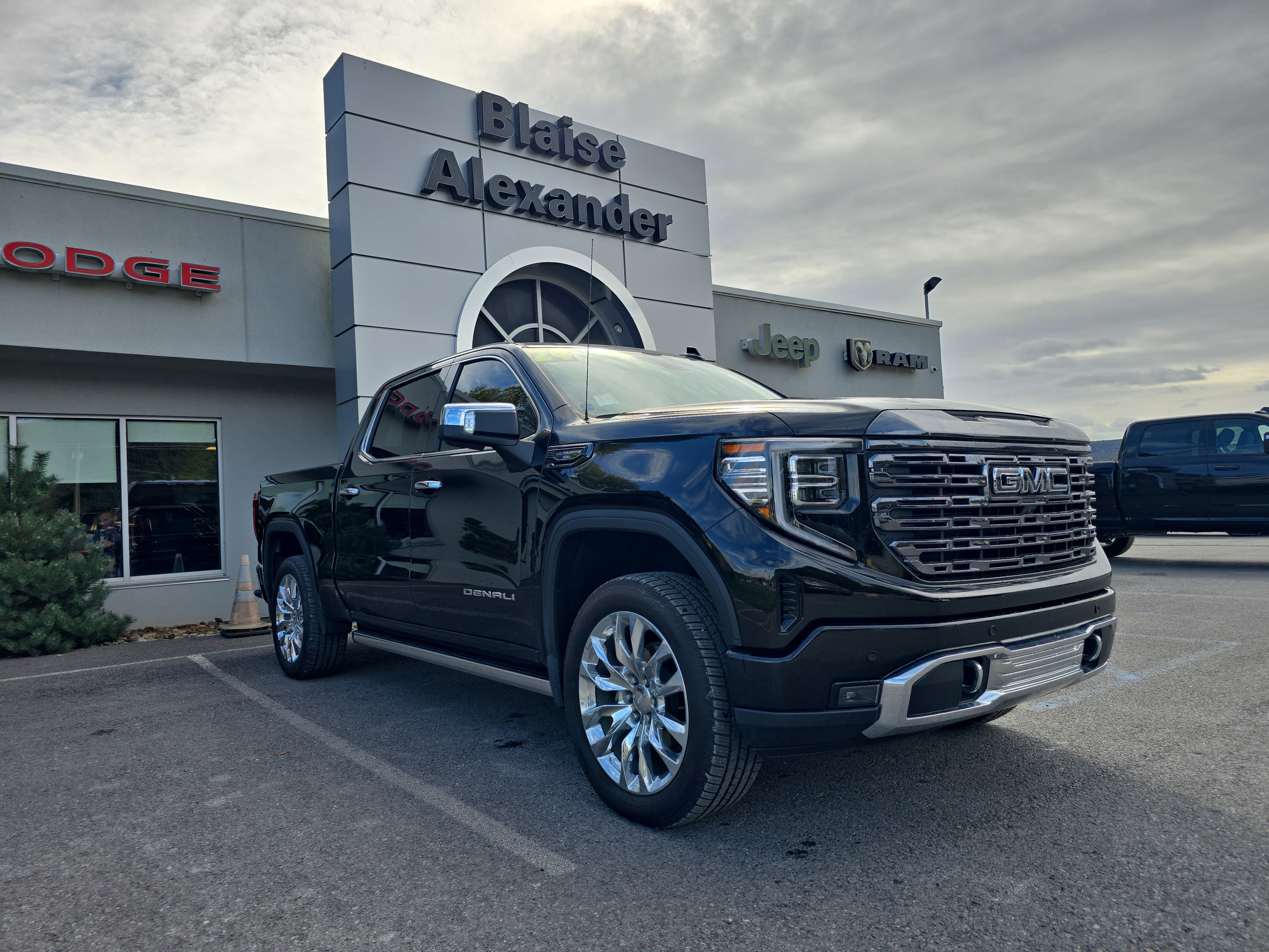 Used 2024 GMC Sierra 1500 Denali Ultimate