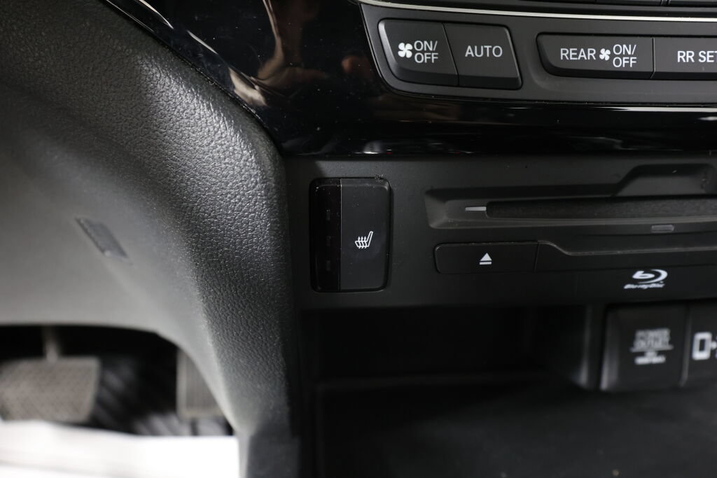 Used 2019 Honda Pilot Touring image 39