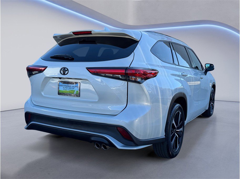 Used 2021 Toyota Highlander XSE image 6