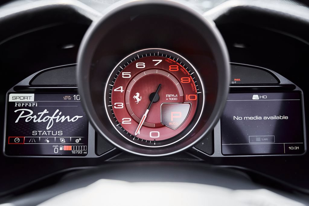 Used 2020 Ferrari Portofino RWD image 60