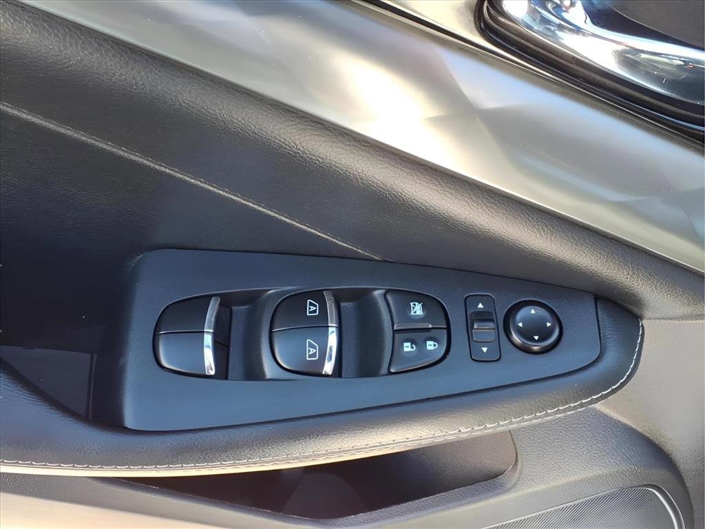 Used 2021 Nissan Maxima 3.5 SV w/ Floor Mat Group image 8