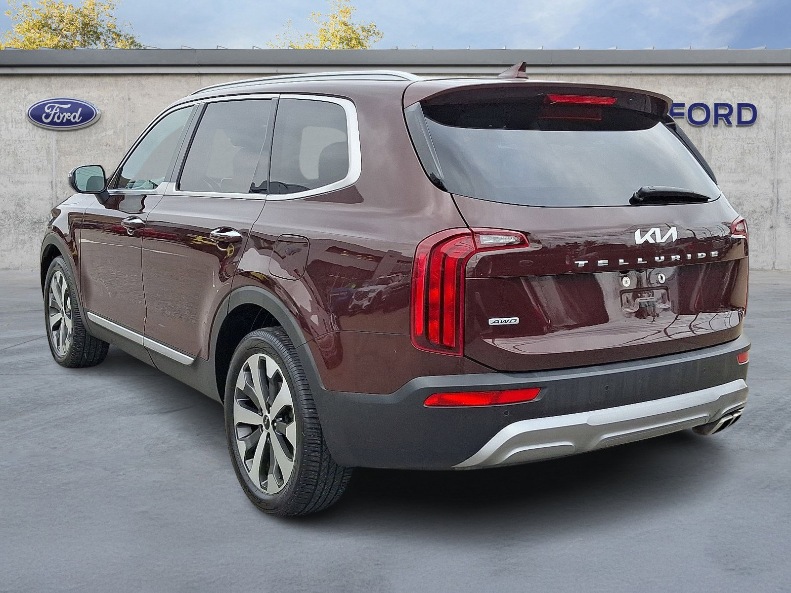 Used 2022 Kia Telluride S image 4