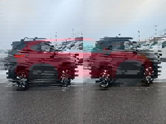 Used 2023 Toyota Highlander XLE image 15