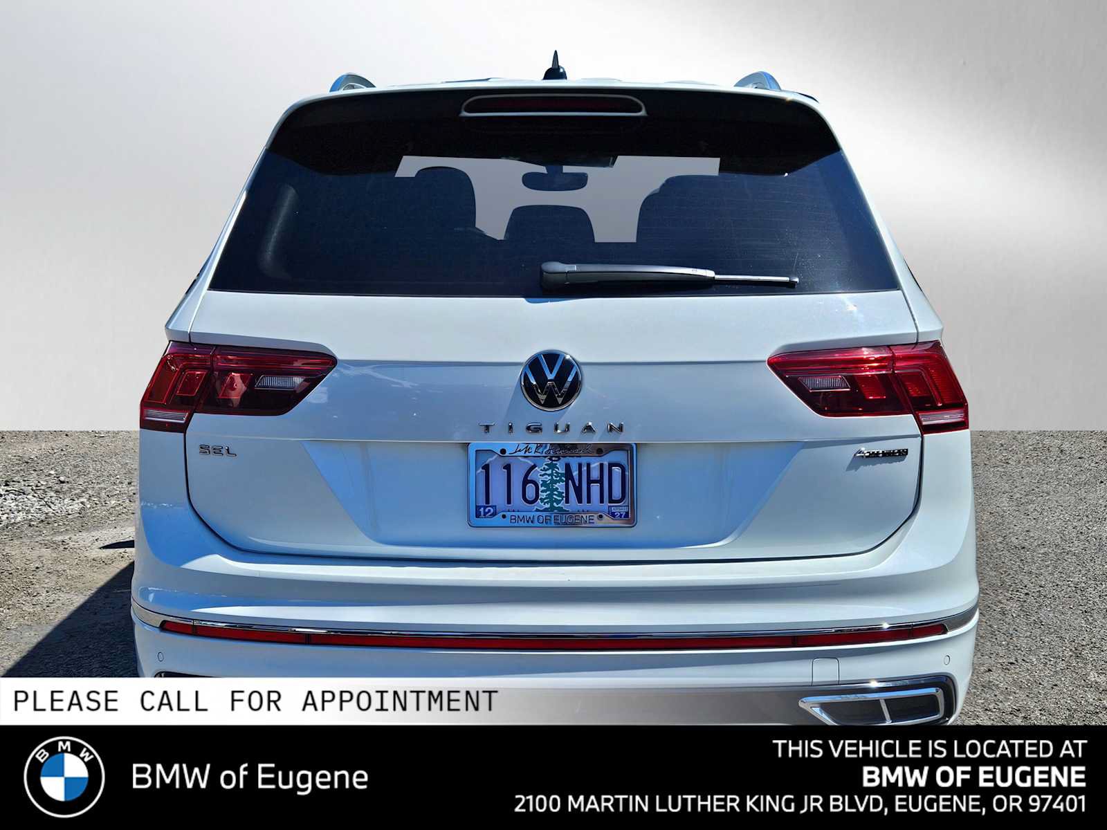 Used 2022 Volkswagen Tiguan SEL R-Line AWD/4WD image 4