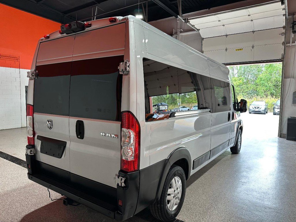 Used 2017 RAM ProMaster 2500 w/ Premium Appearance Group image 5