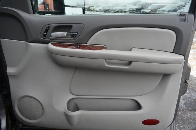 Used 2007 Chevrolet Suburban LT image 40