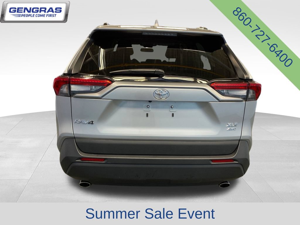 Used 2025 Toyota RAV4 XLE AWD/4WD image 6