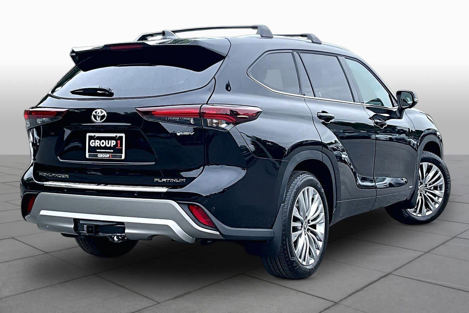 Used 2026 Toyota Highlander Platinum AWD/4WD image 13