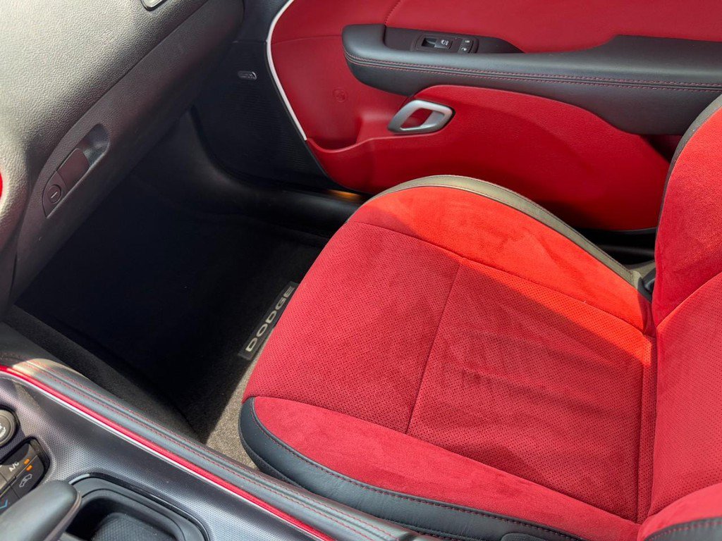 Used 2015 Dodge Challenger R/T Plus RWD image 18
