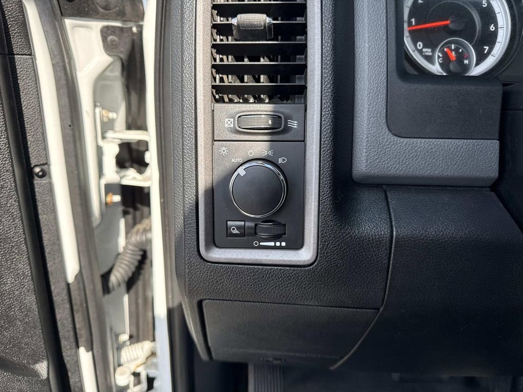 Used 2014 RAM 2500 Tradesman w/ Power & Remote Entry Group AWD/4WD image 11