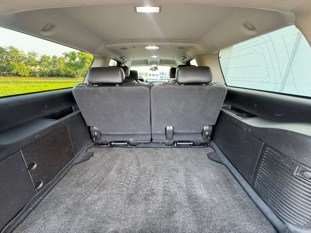 Used 2009 Chevrolet Suburban LTZ AWD/4WD image 30