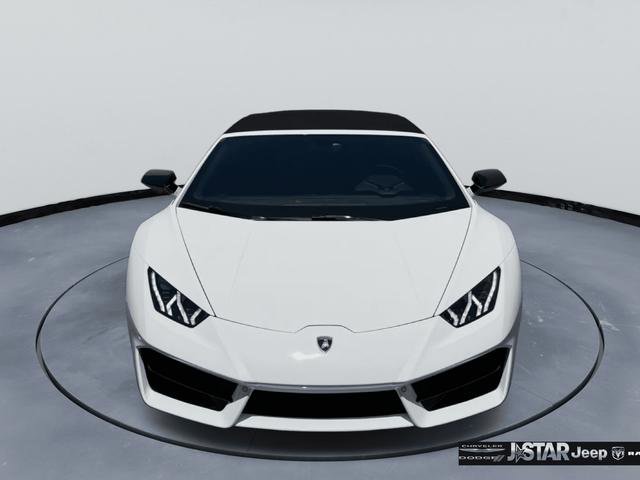 Used 2019 Lamborghini Huracan LP 580-2 RWD image 2