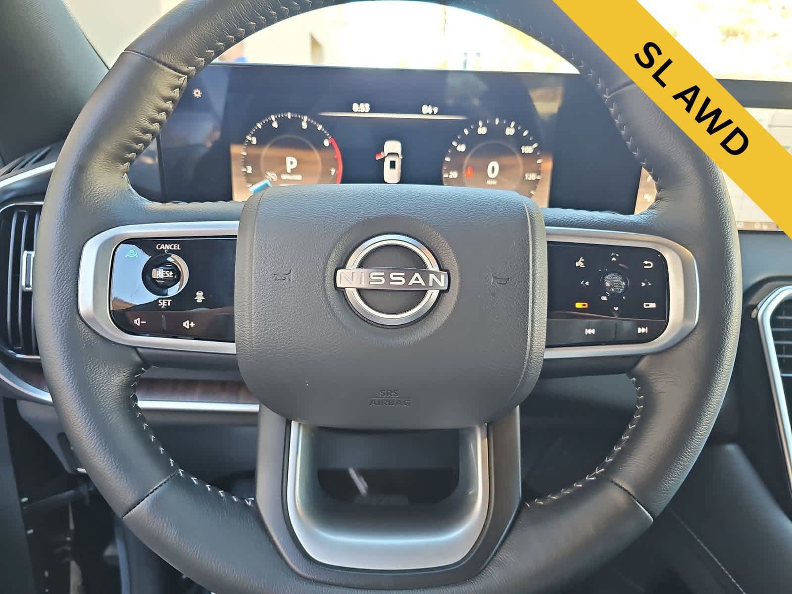 Used 2025 Nissan Armada SL AWD/4WD image 19