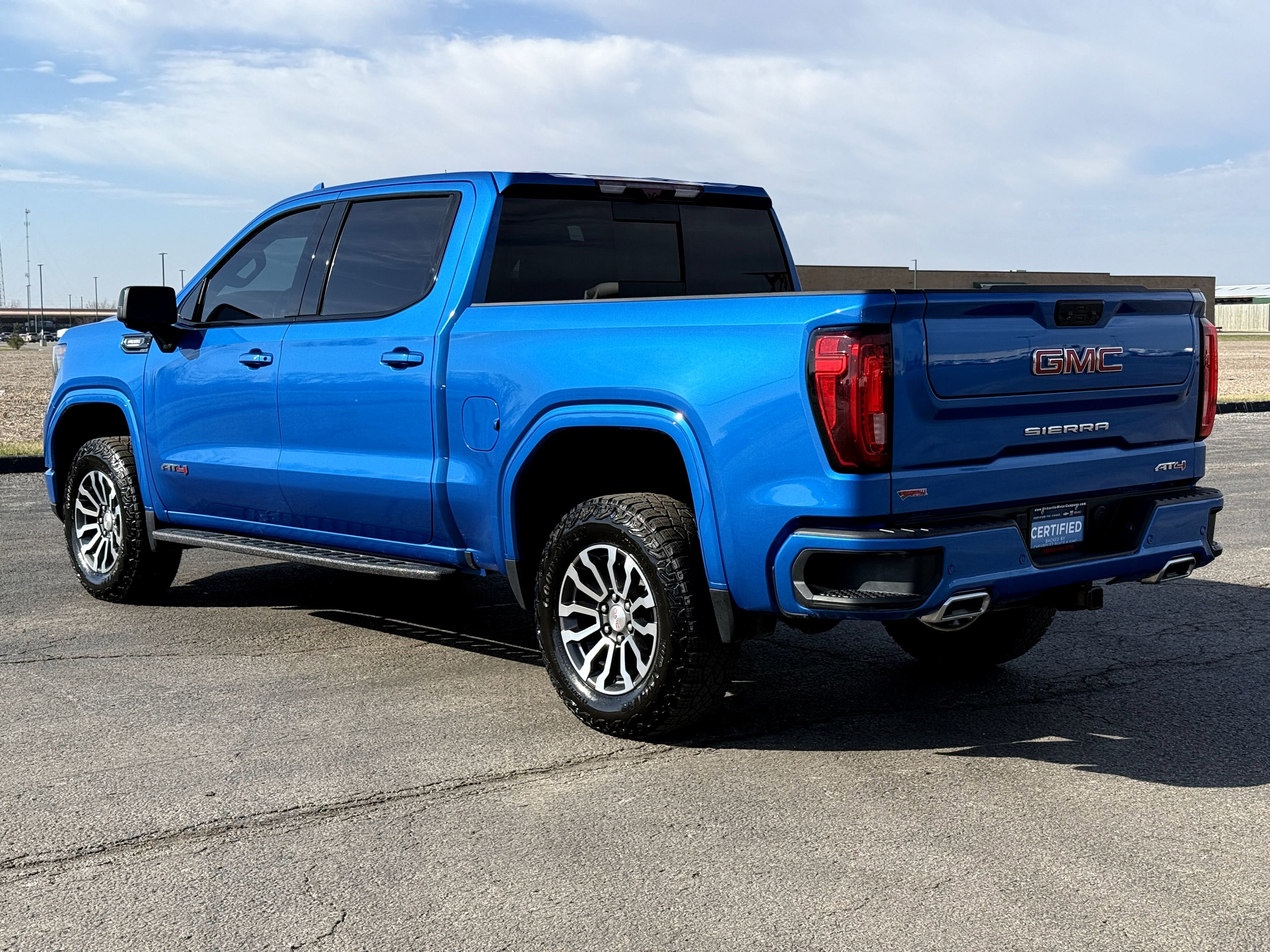 Certified 2023 GMC Sierra 1500 AT4 w/ Technology Package image 8