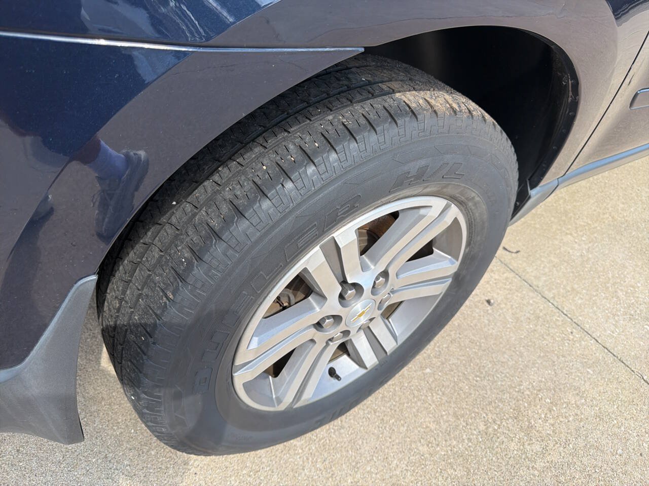 Used 2015 Chevrolet Traverse LT FWD image 9