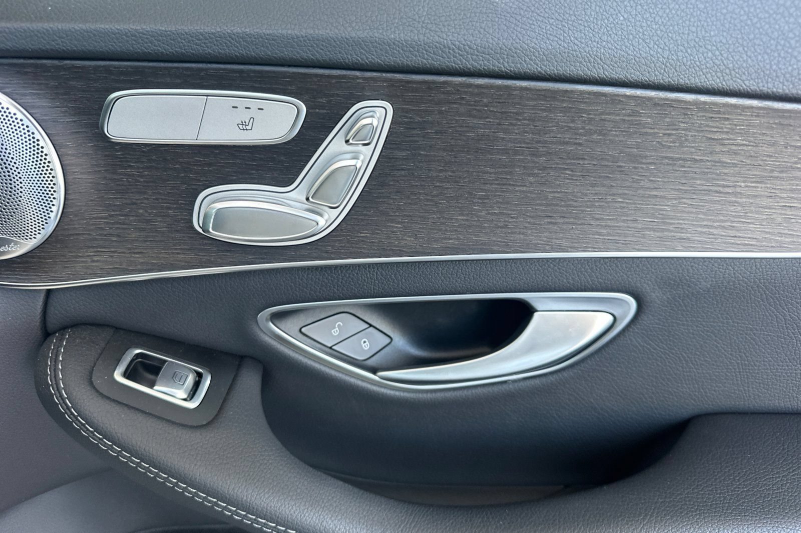 Used 2019 Mercedes-Benz C 300 Sedan image 19