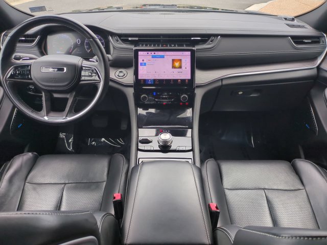 Used 2021 Jeep Grand Cherokee L Overland w/ Luxury Tech Group IV AWD/4WD image 15