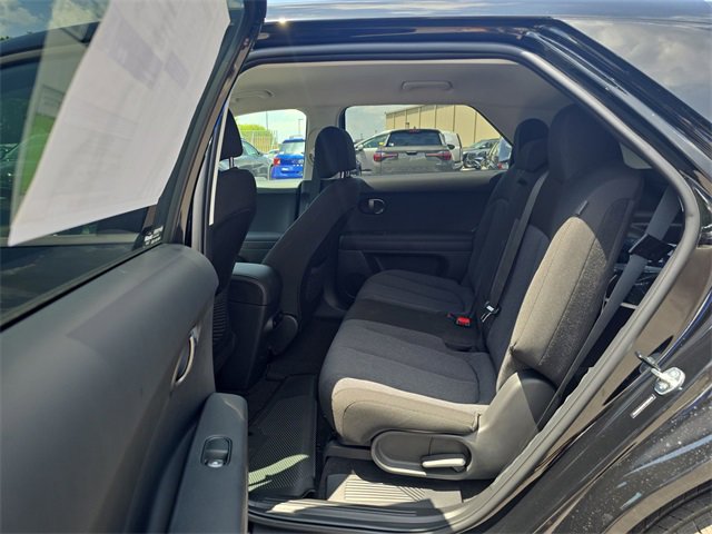 New 2025 Hyundai Ioniq 5 SE image 21