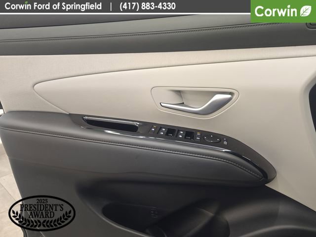 Used 2025 Hyundai Tucson Limited image 36