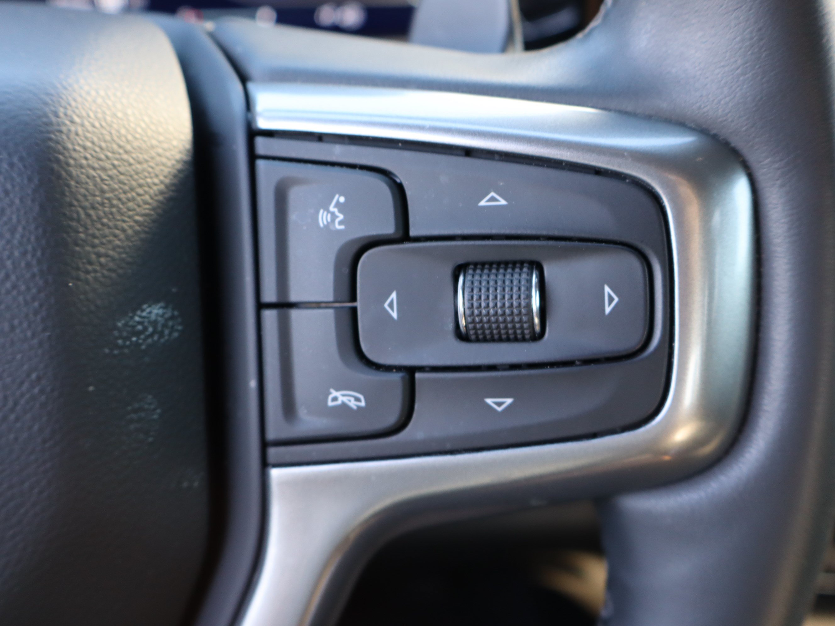 Used 2023 Chevrolet Silverado 1500 RST AWD/4WD image 21