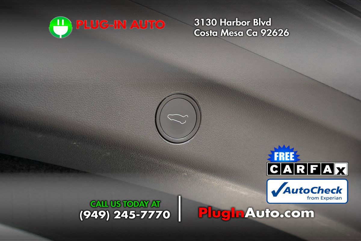 Used 2021 Tesla Model Y Performance image 14
