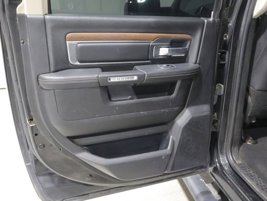 Used 2017 RAM 3500 Laramie w/ Sport Appearance Group AWD/4WD image 19